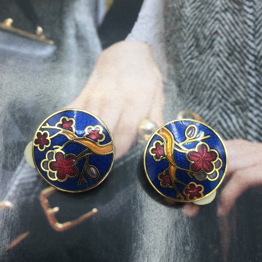 Beautiful vintage gold clasonie enamel clips - Picture 3 of 3